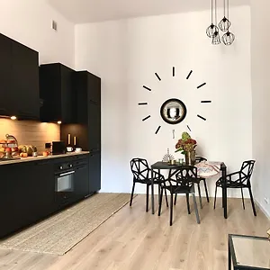Black Velvet Krakow